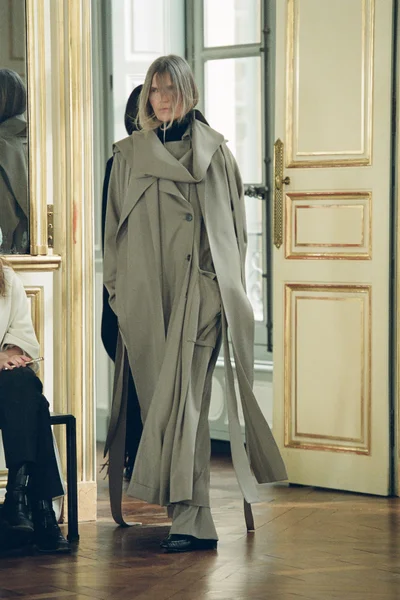Look 14